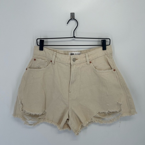 Zara High Rise Cut Off Distressed Nude Shorts - Picture 1 of 7